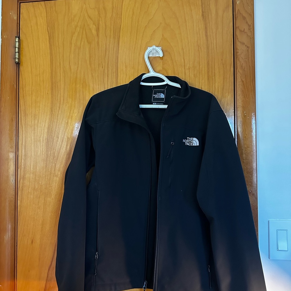 The North Face Men's Classic Black Performance Jacket
